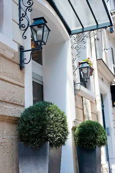 Arc Elysées 3*