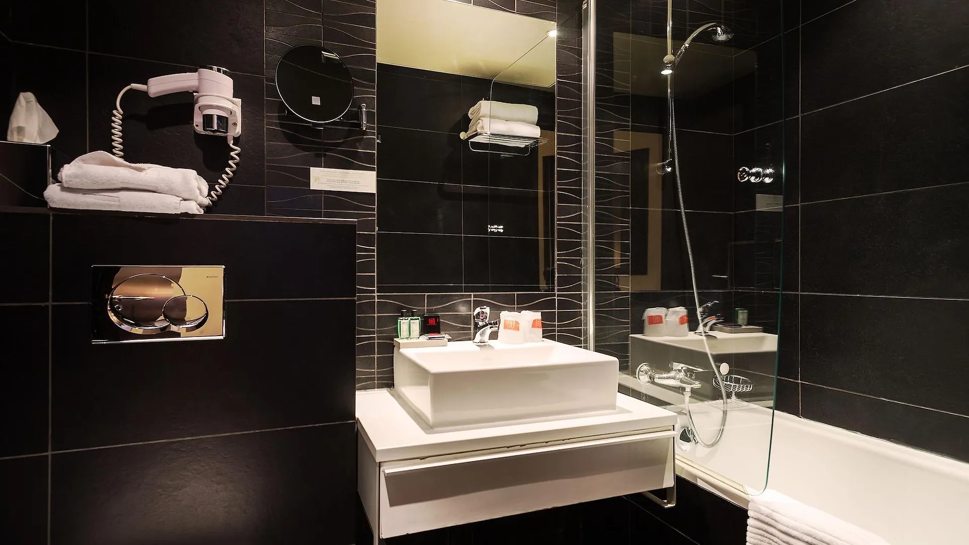 Arc Elysees Hotel Paris