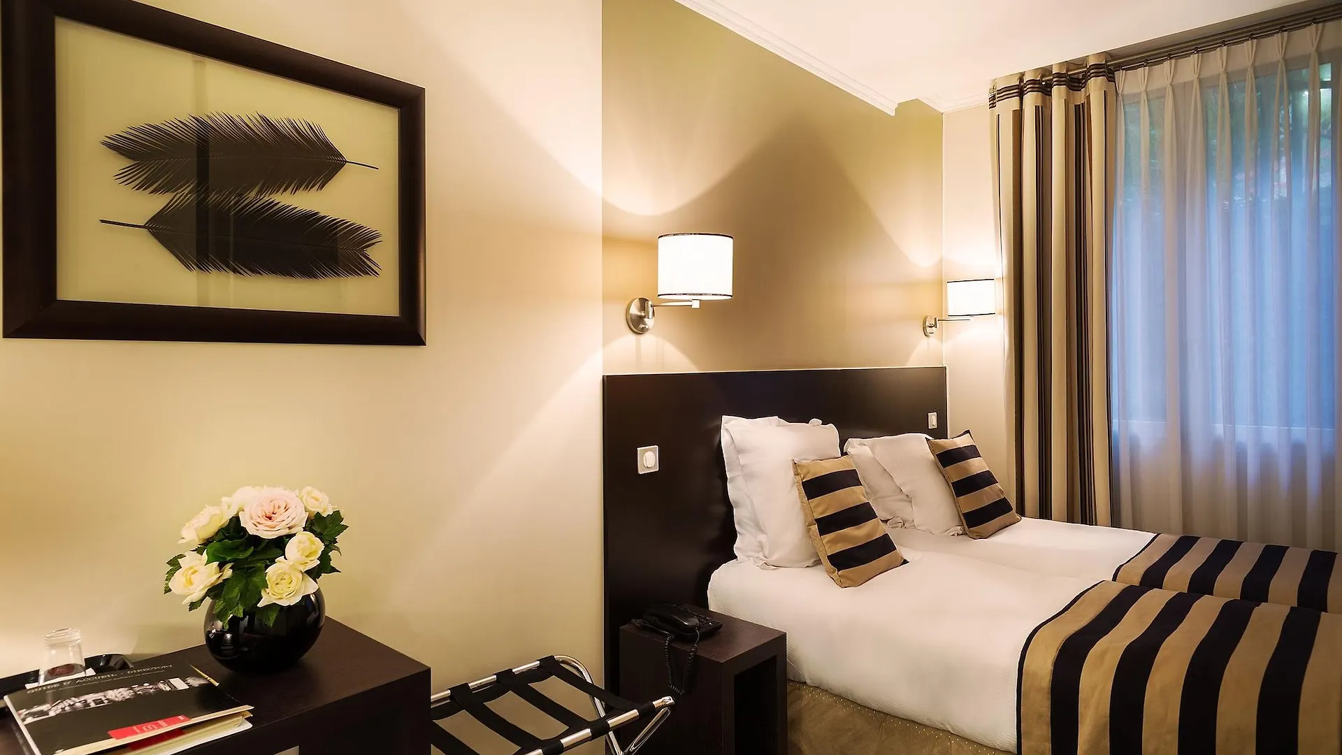 Arc Elysees Hotel Paris