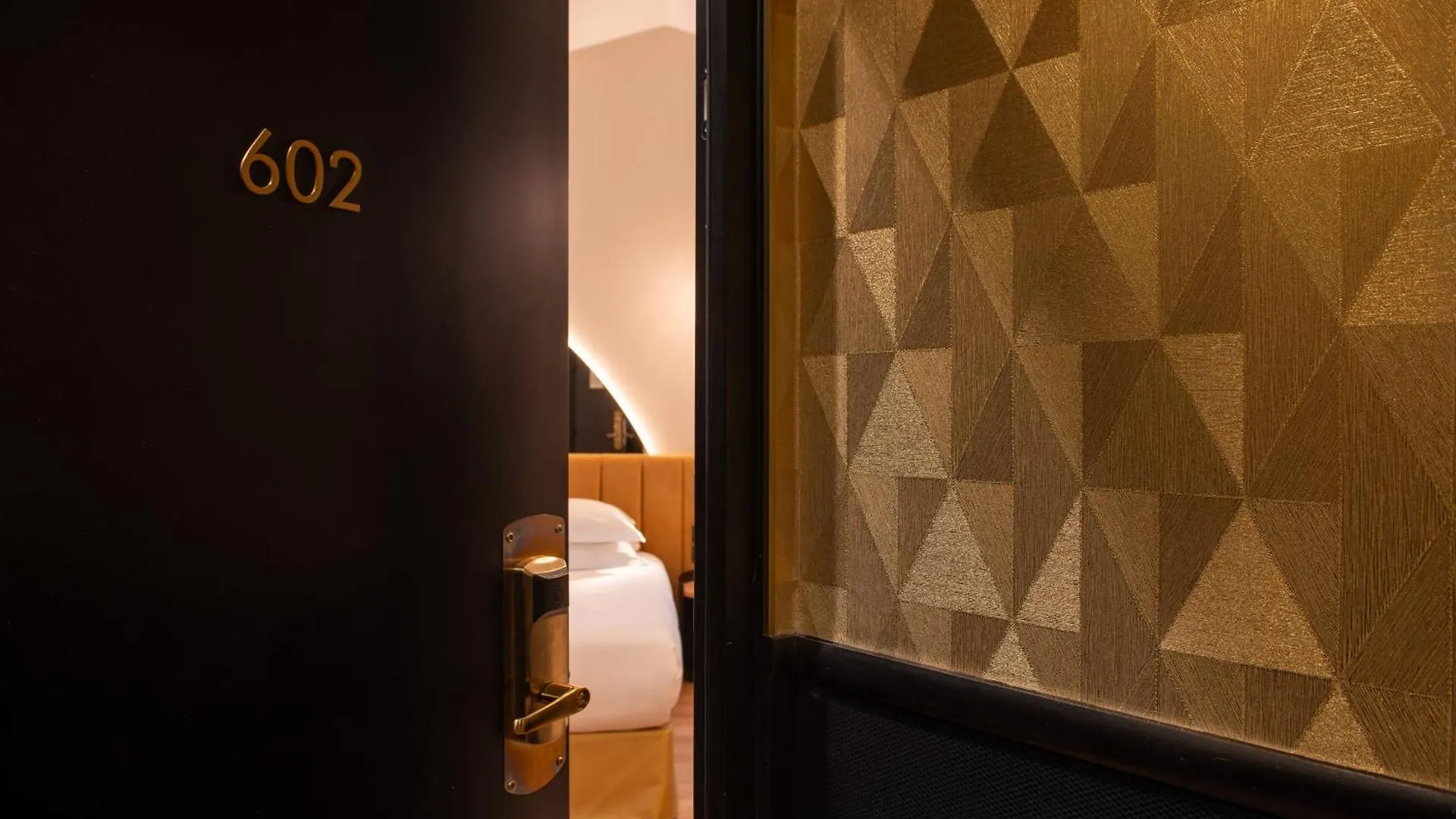 Arc Elysees Hotel Paris