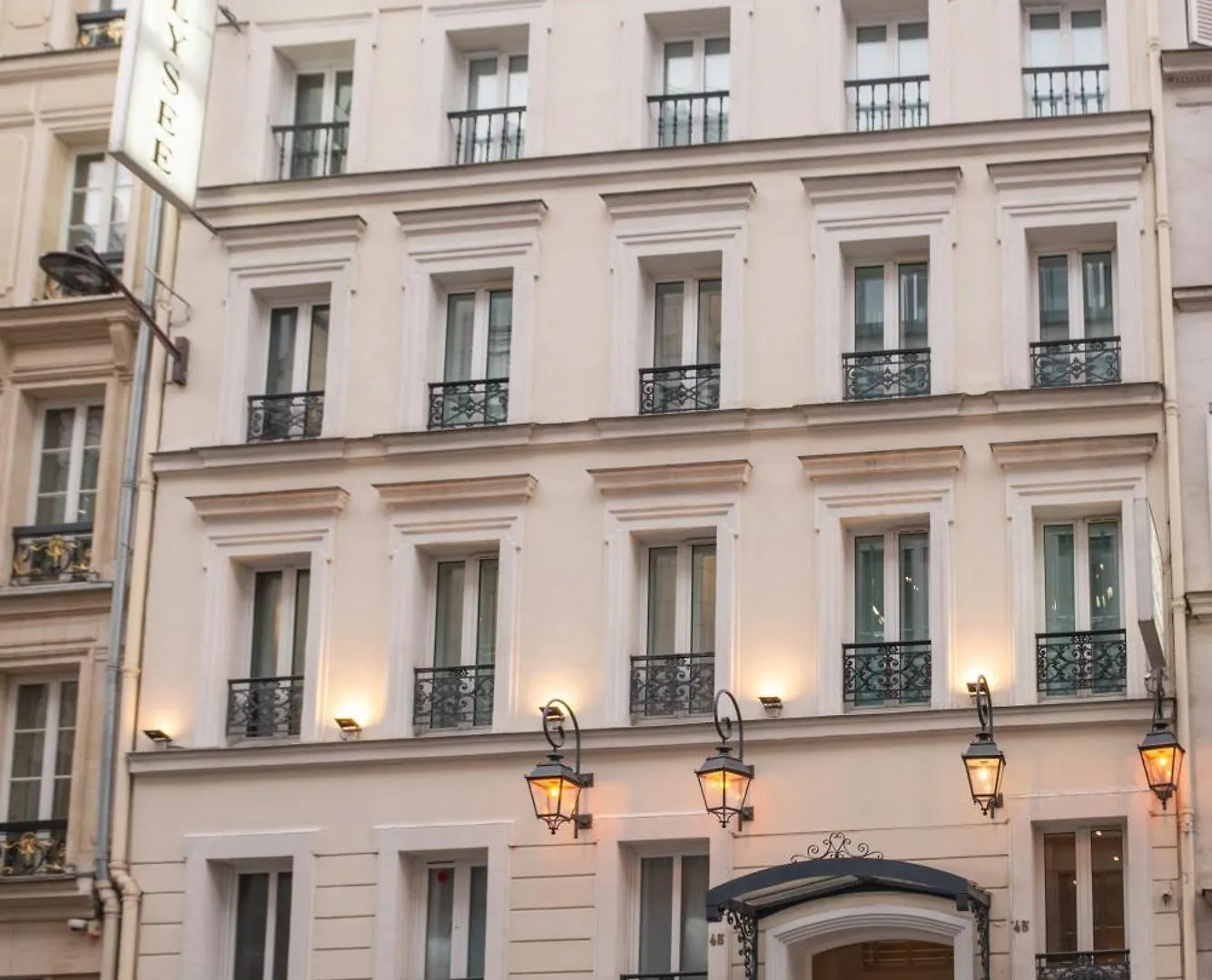 Hotel Arc Elysees Paris
