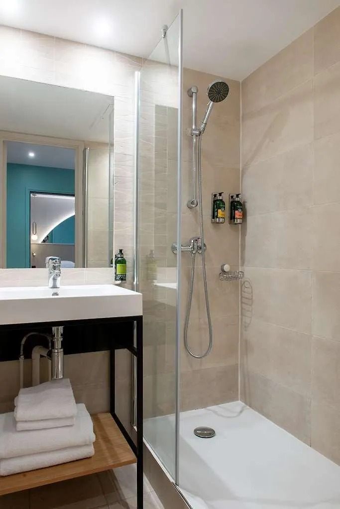 Hotel Arc Elysees 3*